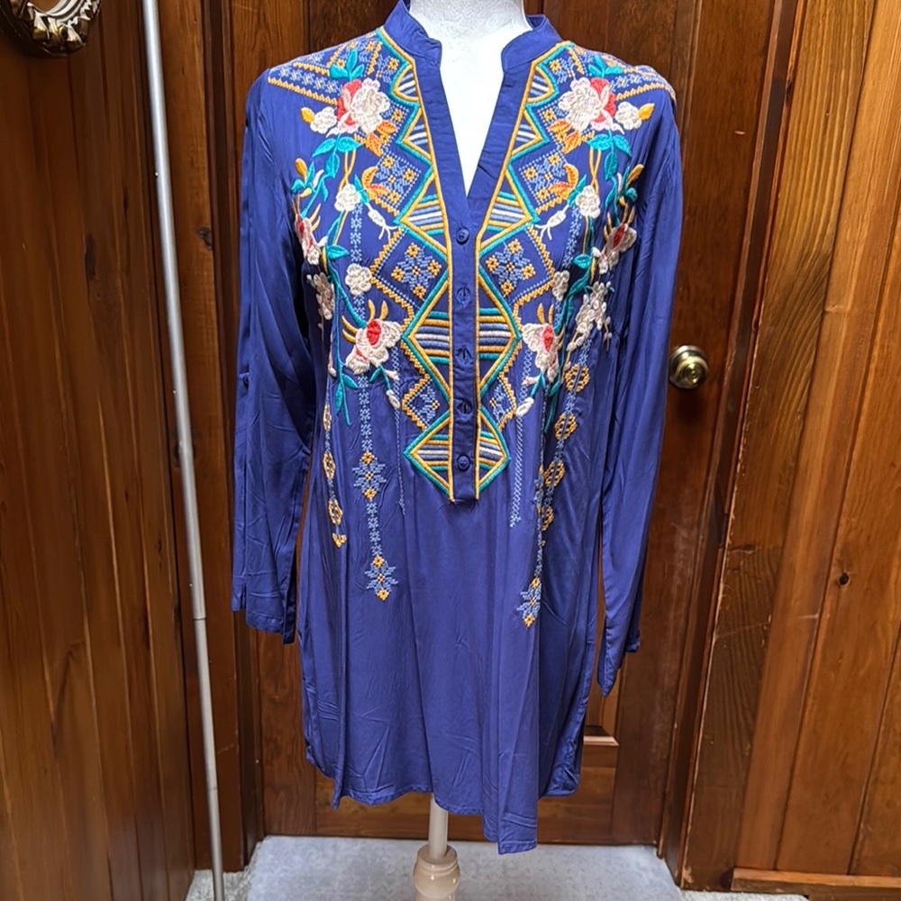 Embroidered Floral Tunic - Blue